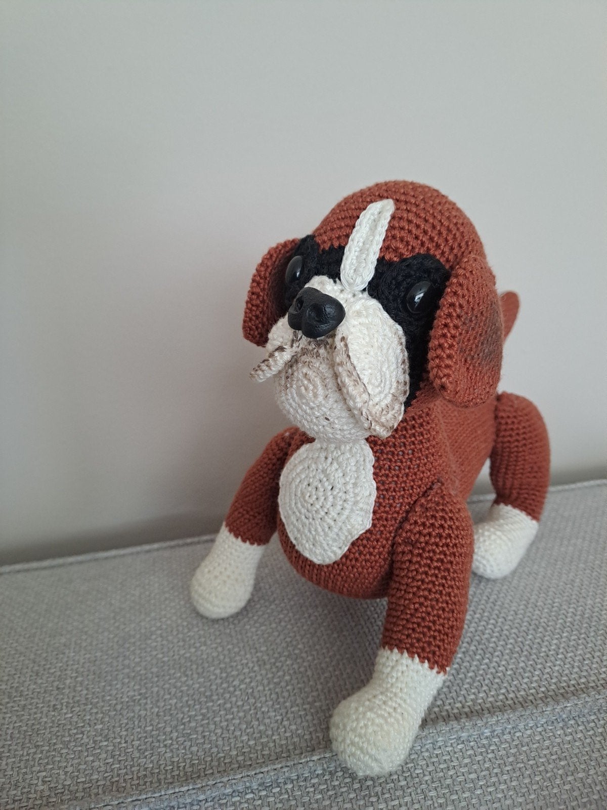 Gehaakte Boxer Hond Knuffel - Handgemaakt, Handgemaakt, Zo goed als nieuw, Middelgroot (20 tot 80 cm), Bruin