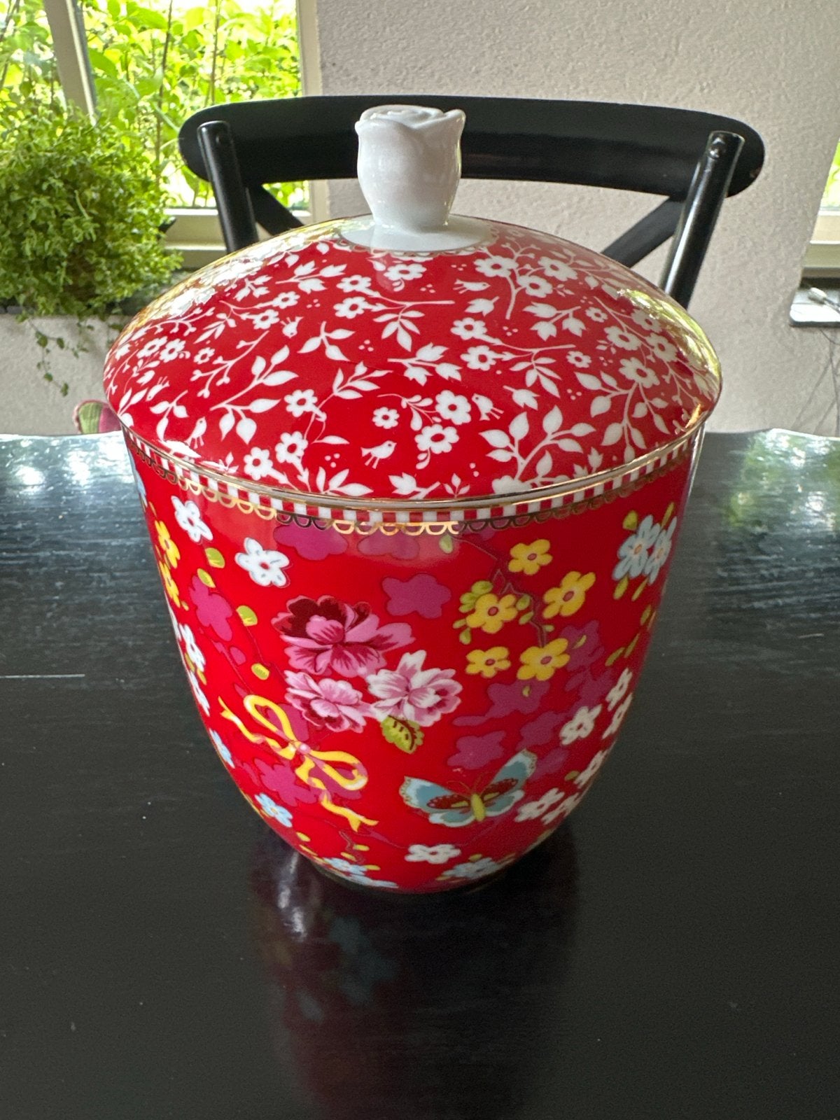 Pip Studio voorraadpot rood met bloemen, 16 cm hoog, Ophalen of Verzenden, Zo goed als nieuw, Modern, Porselein
