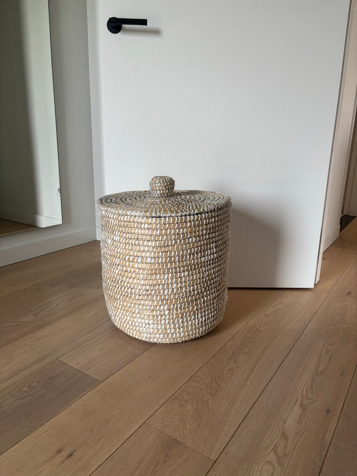 Rieten zeegras mand met deksel, Ophalen, Mand, Rond, Zo goed als nieuw