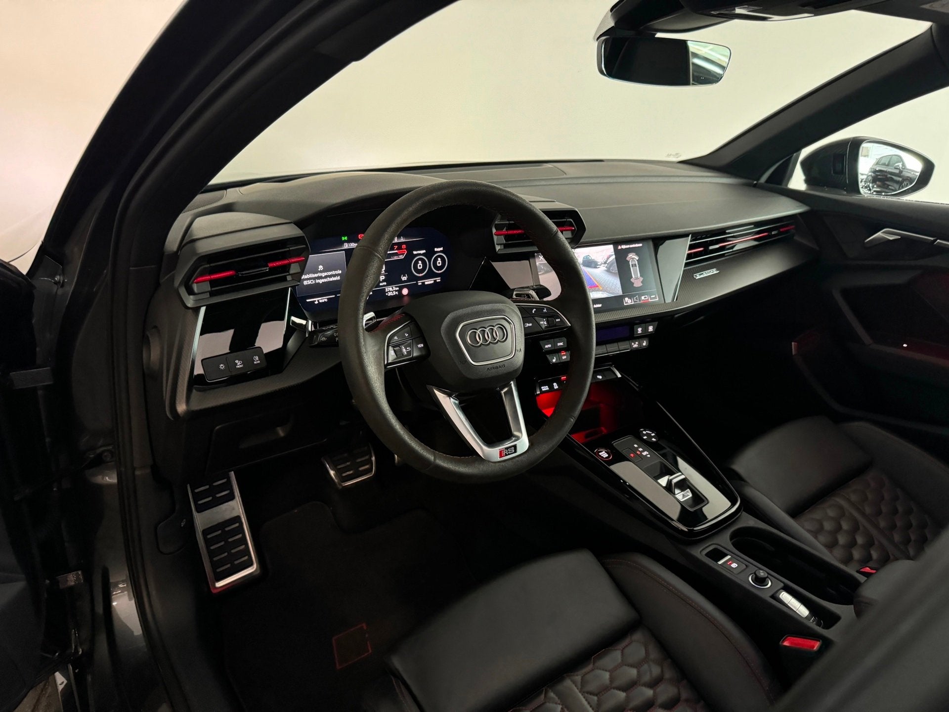Audi RS3 Sportback 2.5 TFSI quattro Pano|Ceramic|Akra|Massag, Automaat, Gebruikt, RS3, Bedrijf