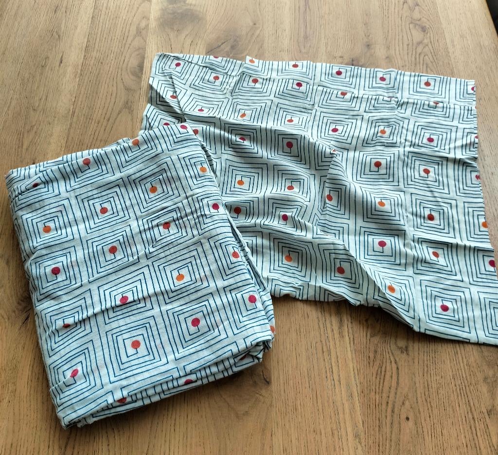 Wit met blauw/rood dekbedovertrek, Kinderen en Baby's, Kinderkamer | Beddengoed, Gebruikt, Overige kleuren, Jongetje of Meisje