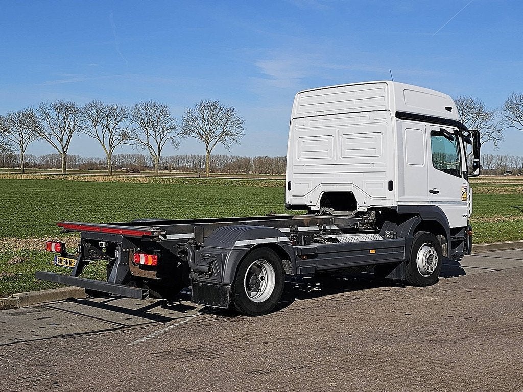 MERCEDES-BENZ ATEGO 1221 wb 356 adr airco, Auto's, Automaat, Euro 6, Wit, Bedrijf