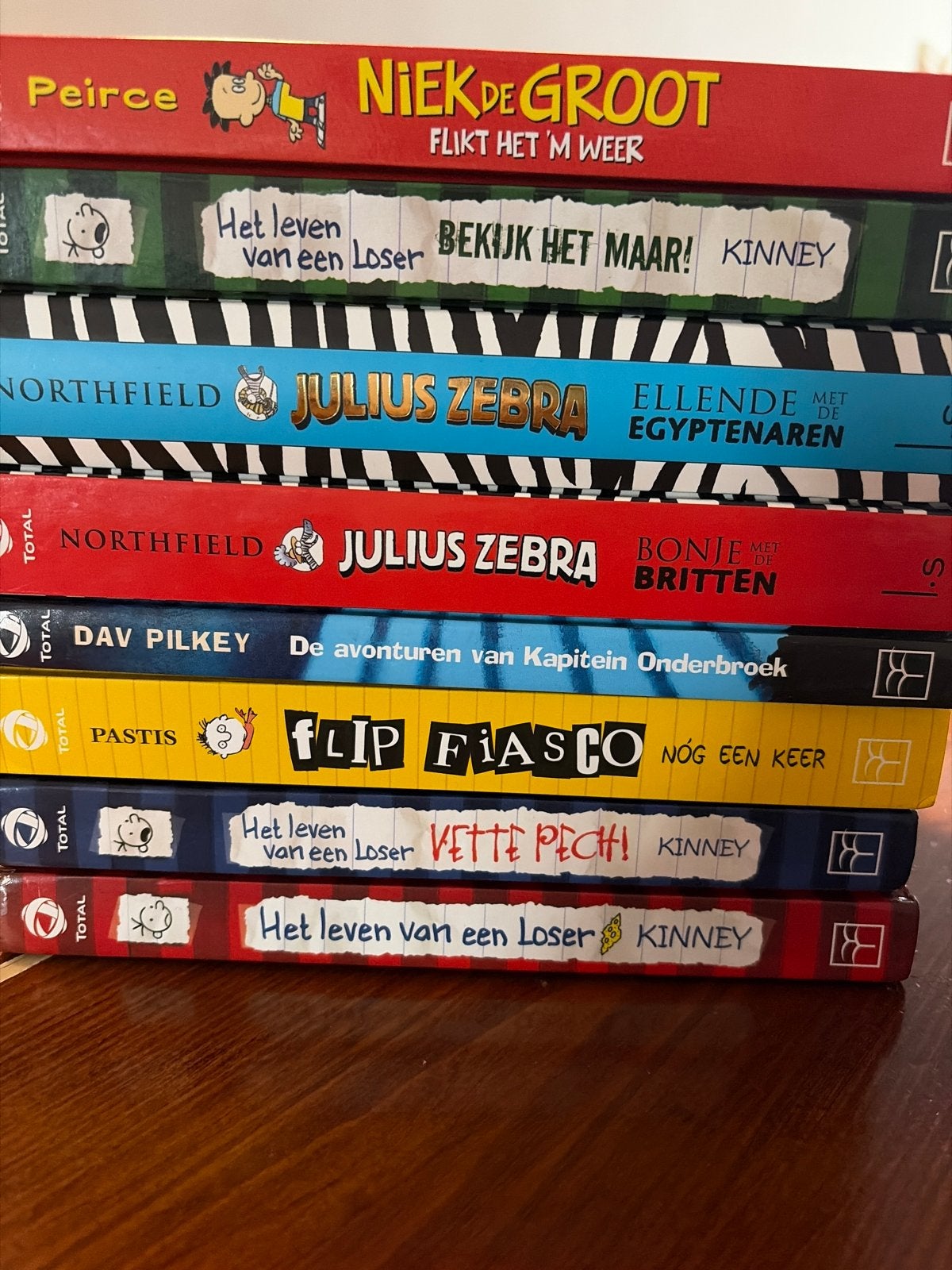 Grote collectie kinderboeken: Niek de Groot, Loser, Julius Z, Ophalen of Verzenden, Gelezen, Fictie