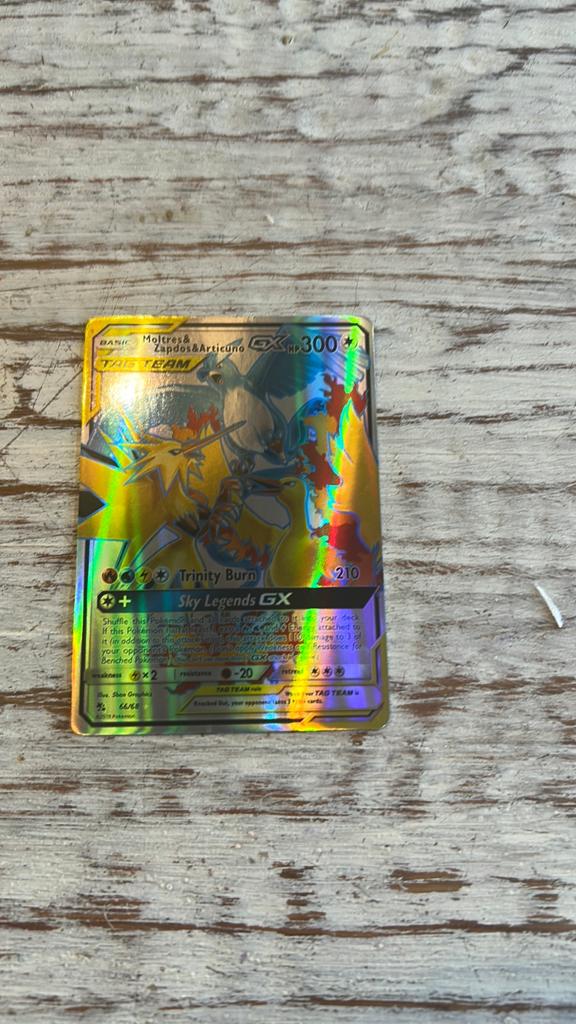 Moltres & Zapdos & Articuno GX Full Art Pokémon Kaart, Ophalen of Verzenden, Zo goed als nieuw, Losse kaart, Foil