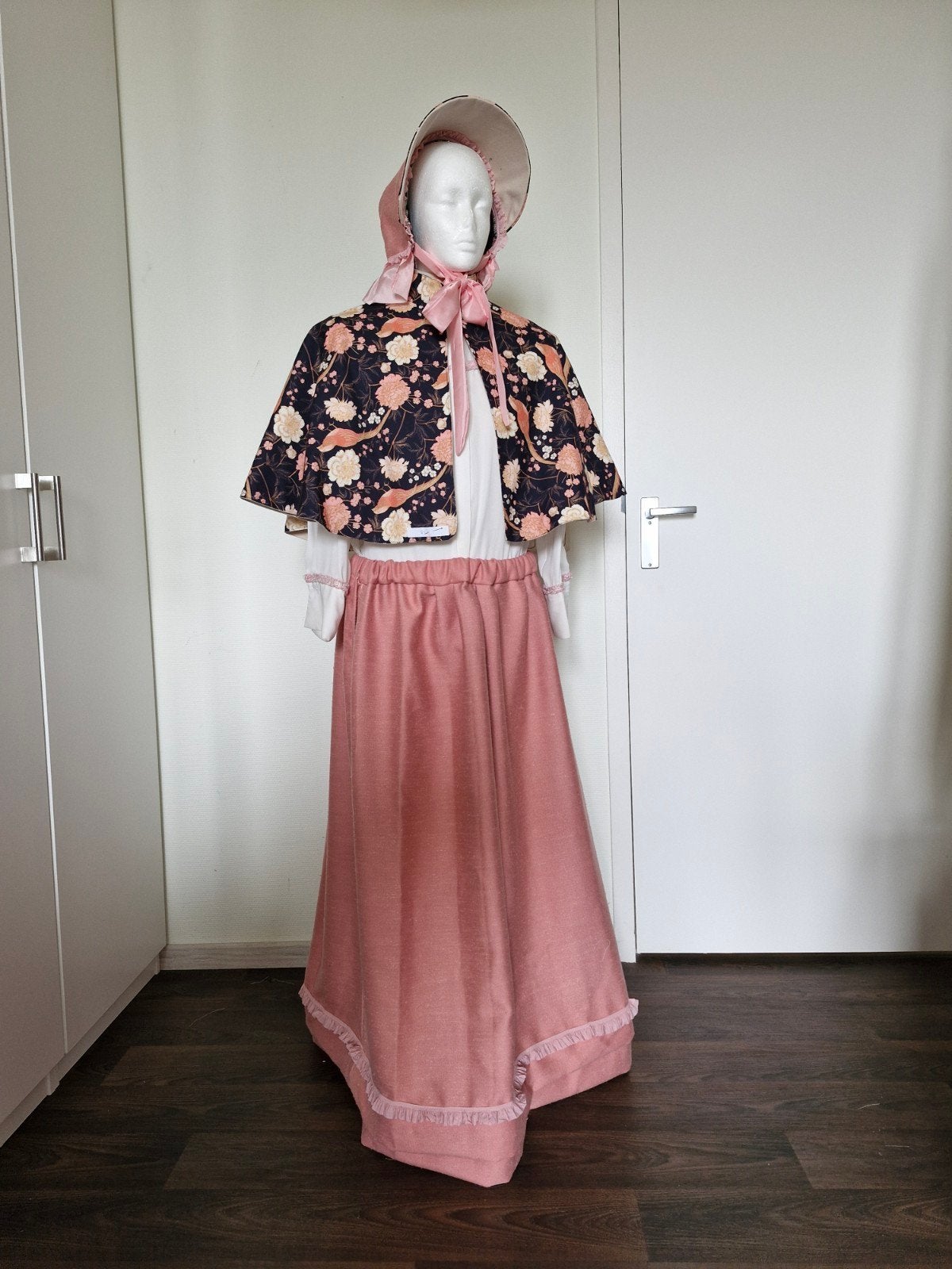 Compleet dames Dickens kostuum L-XL, Verzenden