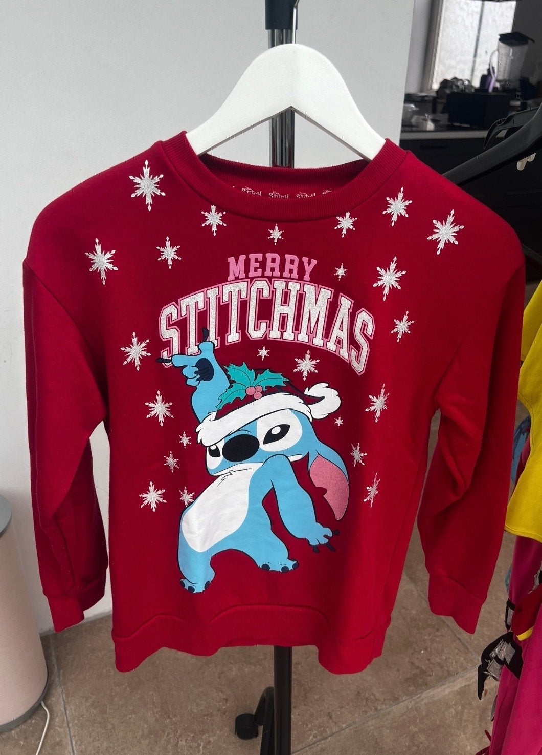 Disney Stitch Kersttrui - Merry Stitchmas (Maat 146), Ophalen of Verzenden, Zo goed als nieuw, Jongen of Meisje, Trui of Vest