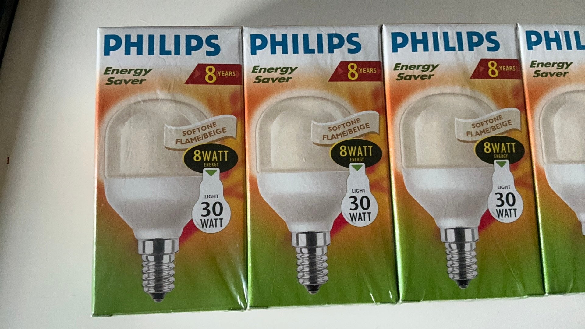 Philips Energy saver softone 8 watt equivalent 30 watt E 14, Philips, E14 (klein), Nieuw, Ophalen of Verzenden