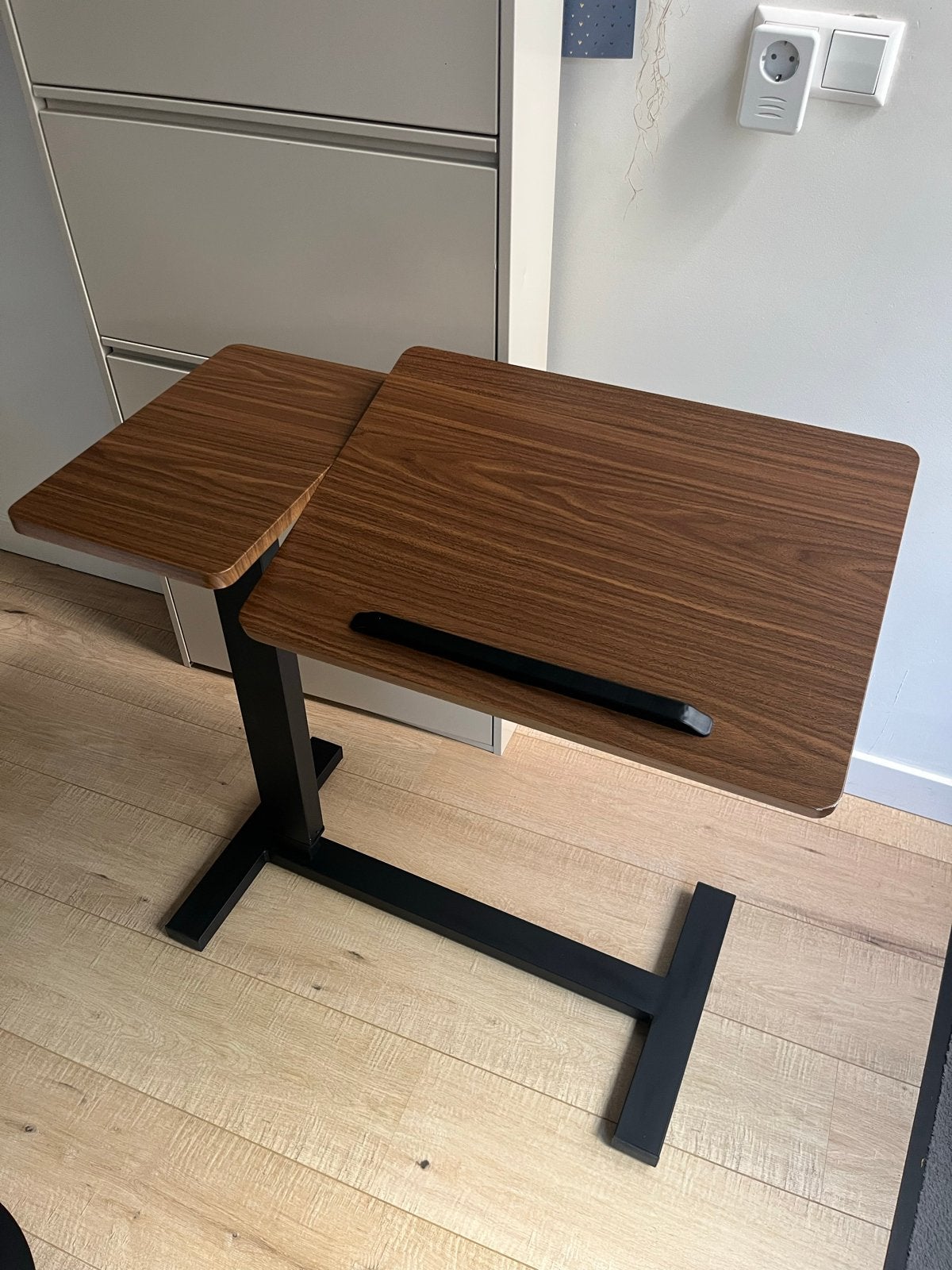 Verrijdbaar bijzettafeltje in hoogte verstelbaar, Ophalen, Gebruikt, 75 cm of meer, 60 cm of meer