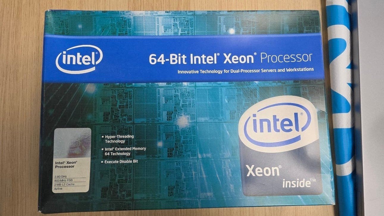 Intel Xeon Processor 2.80 GHz origineel seald vintage, Computers en Software, Ophalen, Overige, Nieuw, 2 tot 3 Ghz