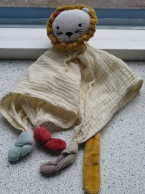 Knuffeldoek van hydrofiel stof met leeuwenkop merk Babydream, Ophalen of Verzenden, Zo goed als nieuw, Middelgroot (20 tot 80 cm)