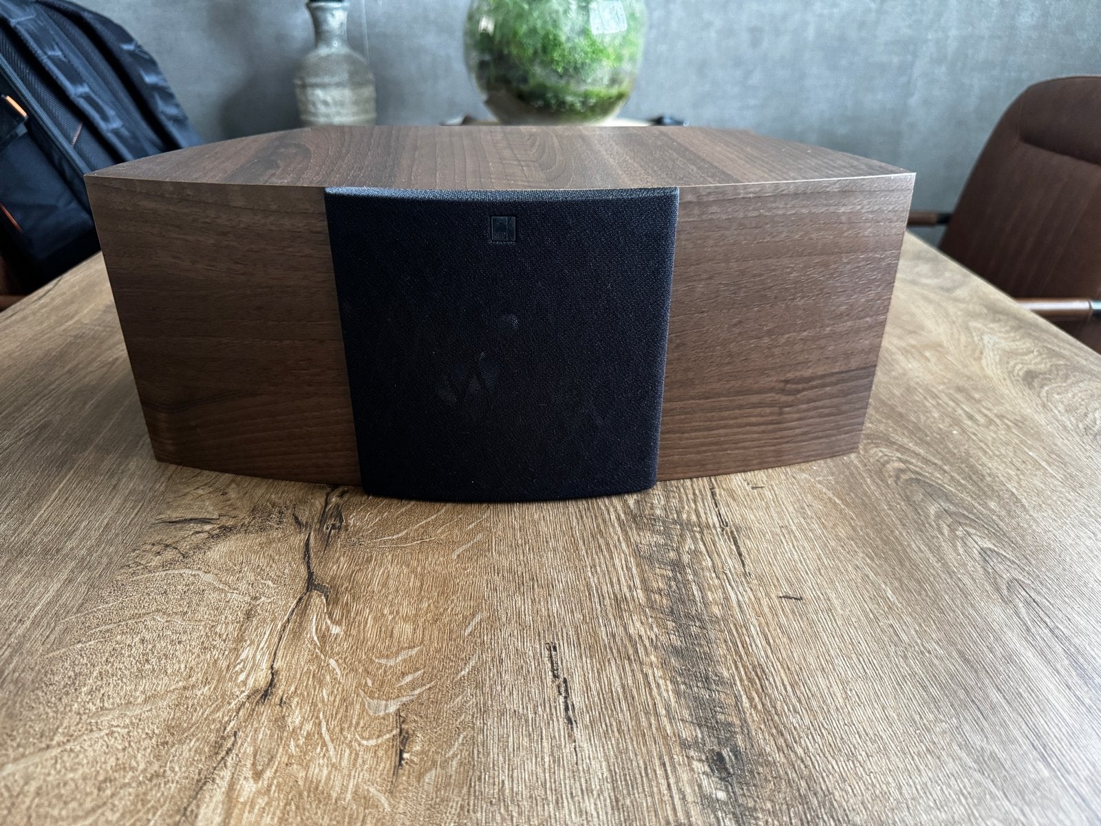 KEF iQ2c Center Speaker - Walnoot, Audio, Tv en Foto, Ophalen, Zo goed als nieuw, 60 tot 120 watt, Center speaker