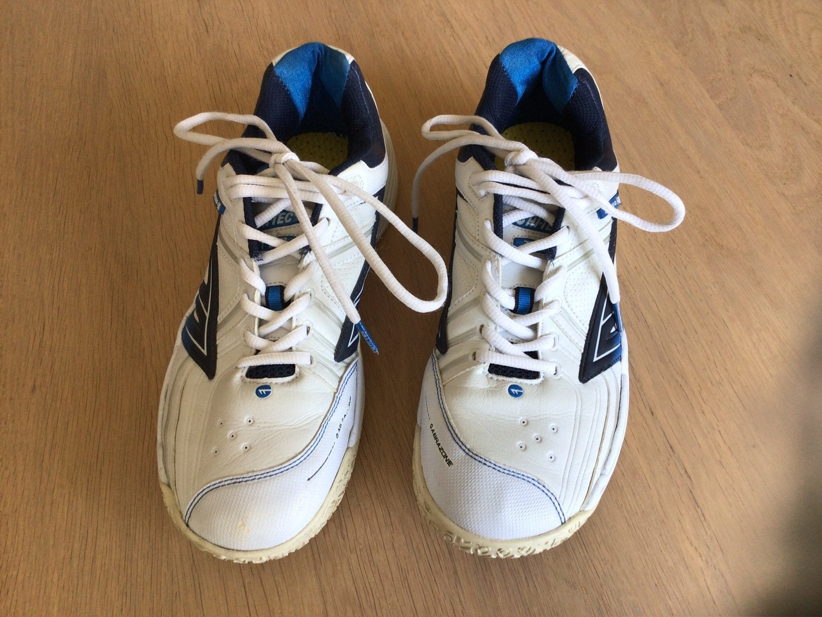 Hi-tec tennisschoenen, maat 42,5, wit blauw als nieuw, Overige merken, L00, Schoenen, Ophalen of Verzenden