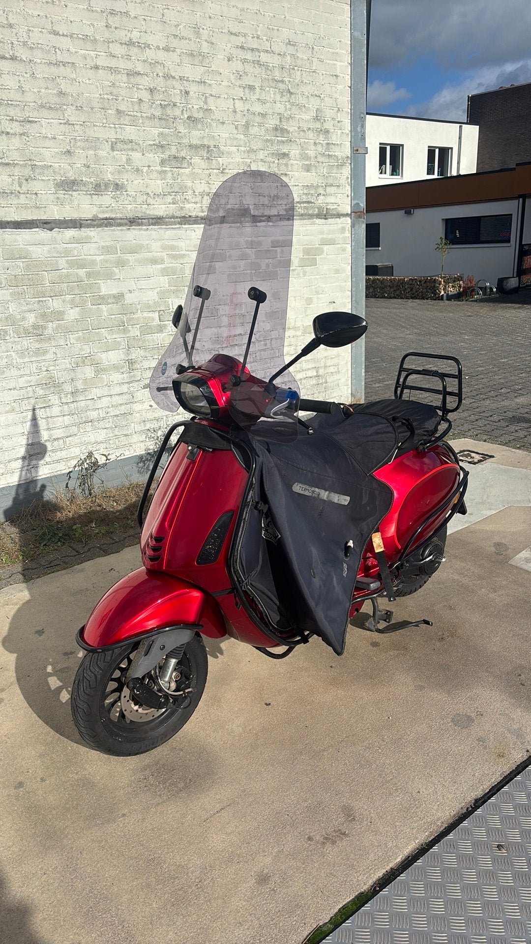 Vespa sprint 2016, Ophalen, Zo goed als nieuw, Benzine, Maximaal 25 km/u