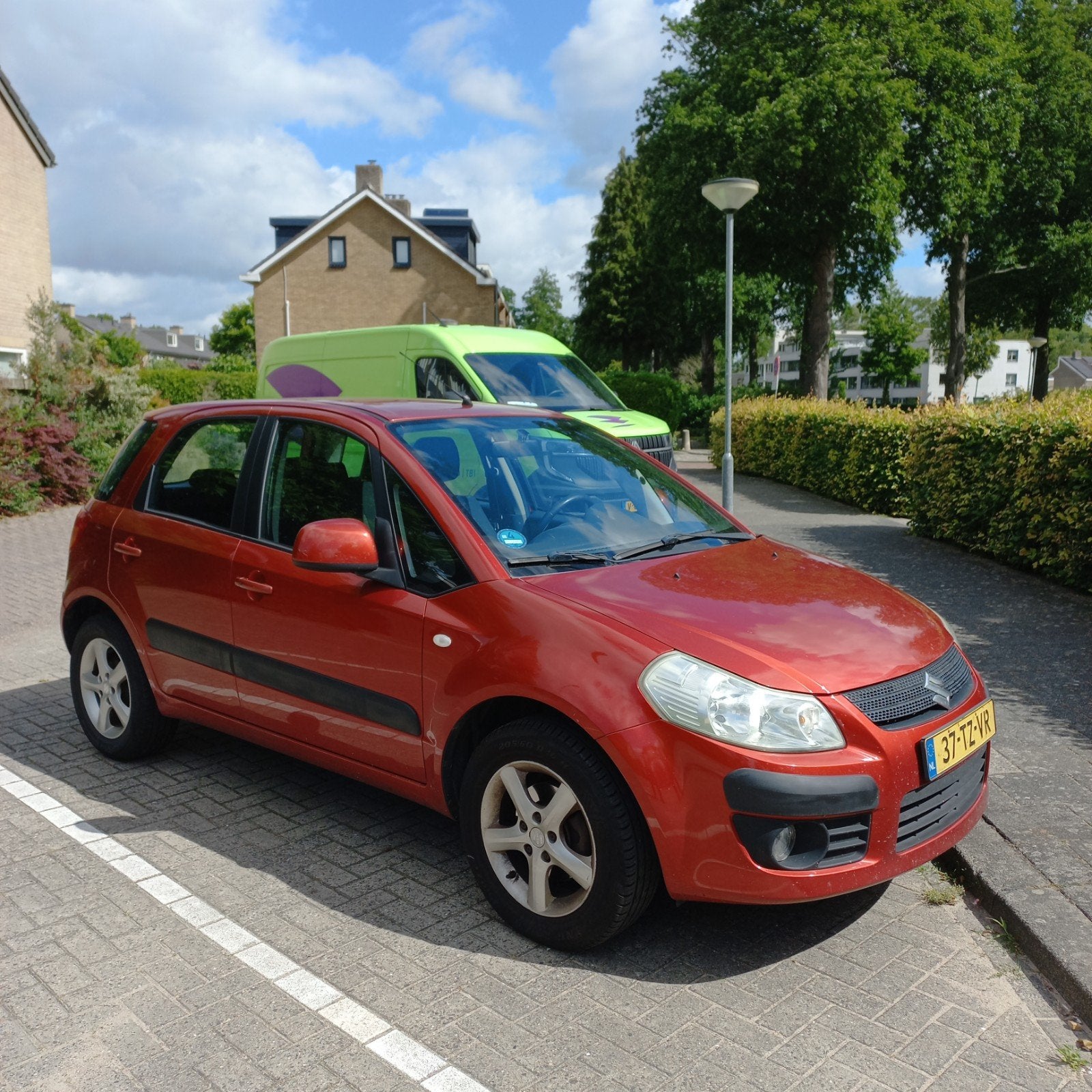 Suzuki SX4 1.6 2007 airco nav Bluetooth apk 01-2027, Auto's, Voorwielaandrijving, Zwart, 49 €/maand, Origineel Nederlands