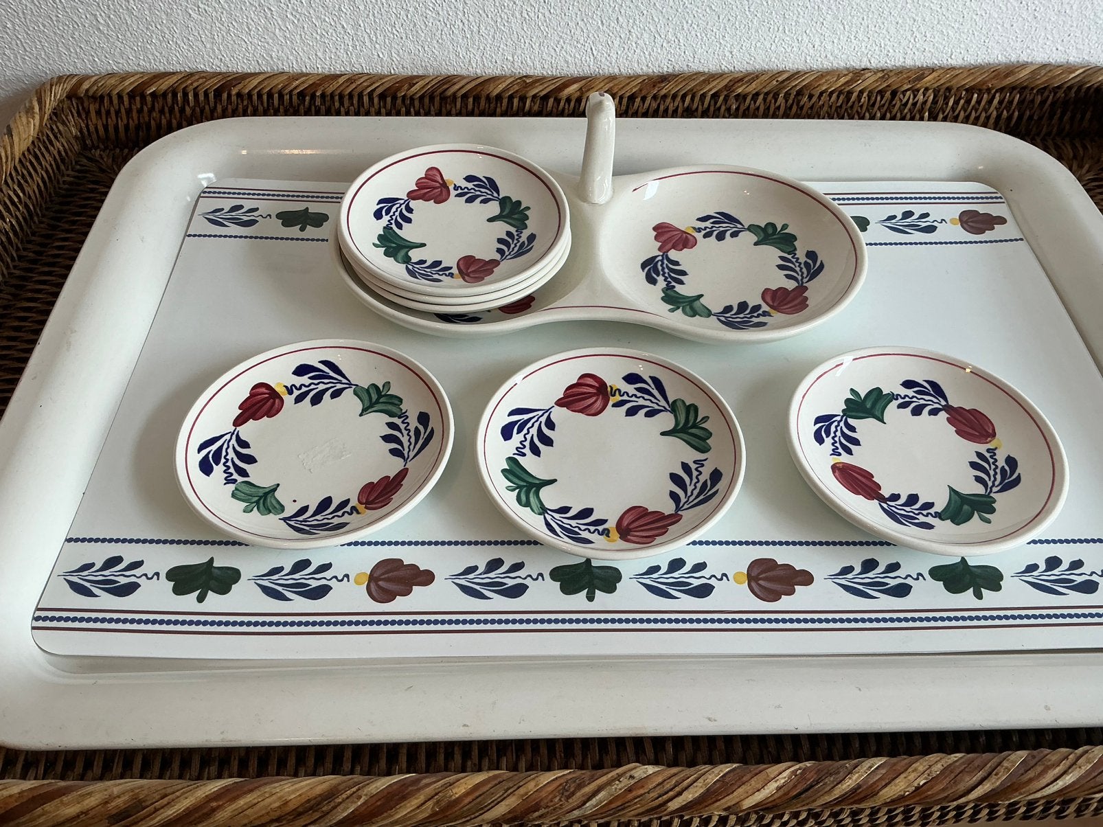 Boerenbont Boch België ( Petit Four ), Huis en Inrichting, Keuken | Servies, Ophalen of Verzenden, Zo goed als nieuw, Aardewerk