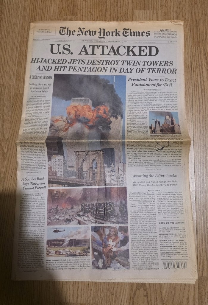 Originele The New York Times Krant 12 September 2001 US.Atta, Ophalen of Verzenden, 1980 tot heden, Buitenland, Krant