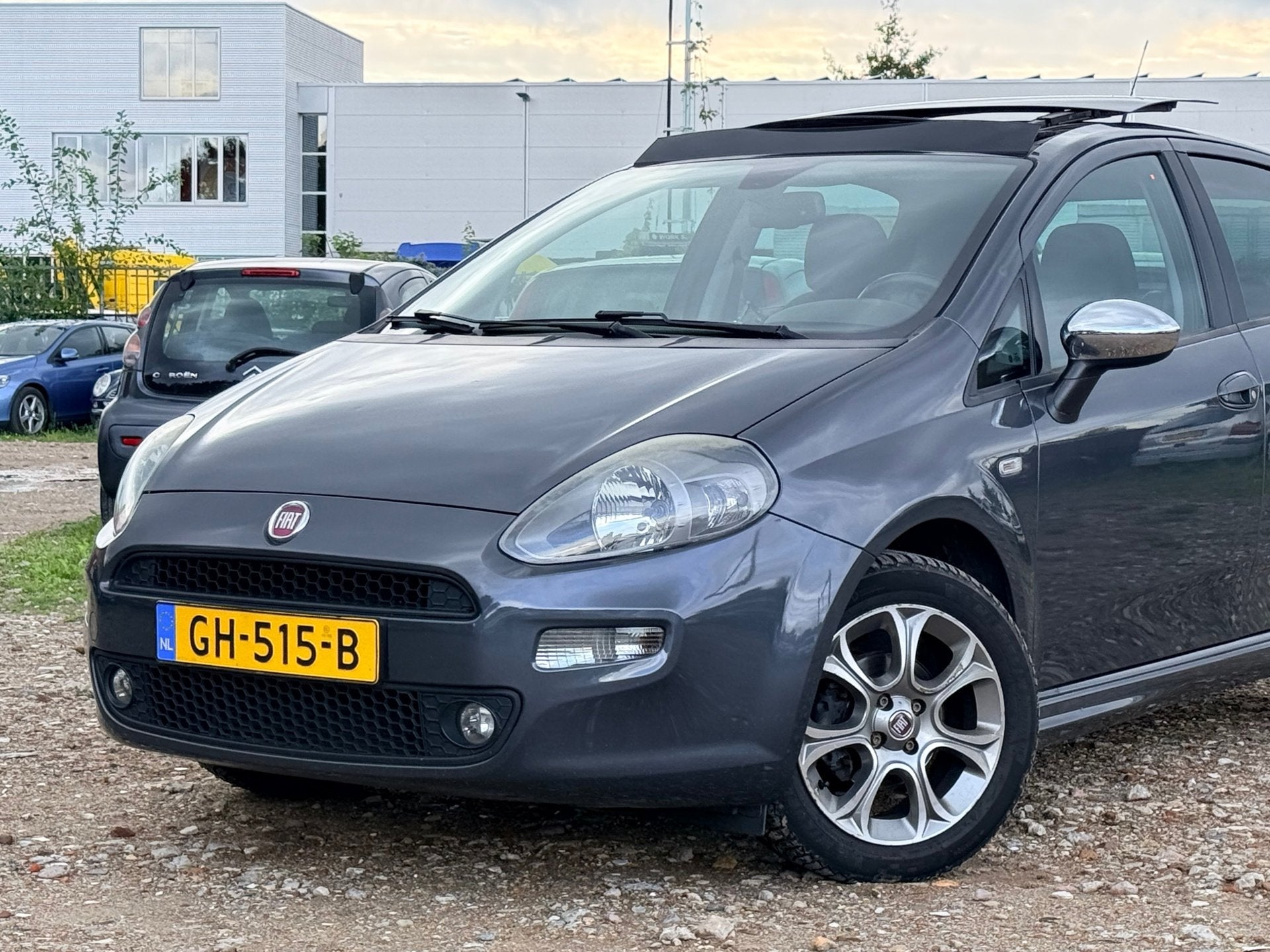 Fiat Punto Evo 0.9 TwinAir Lounge/ DAKJE/ VELGEN/ ZUINIG, Auto's, Voorwielaandrijving, 101 pk, Gebruikt, Euro 6