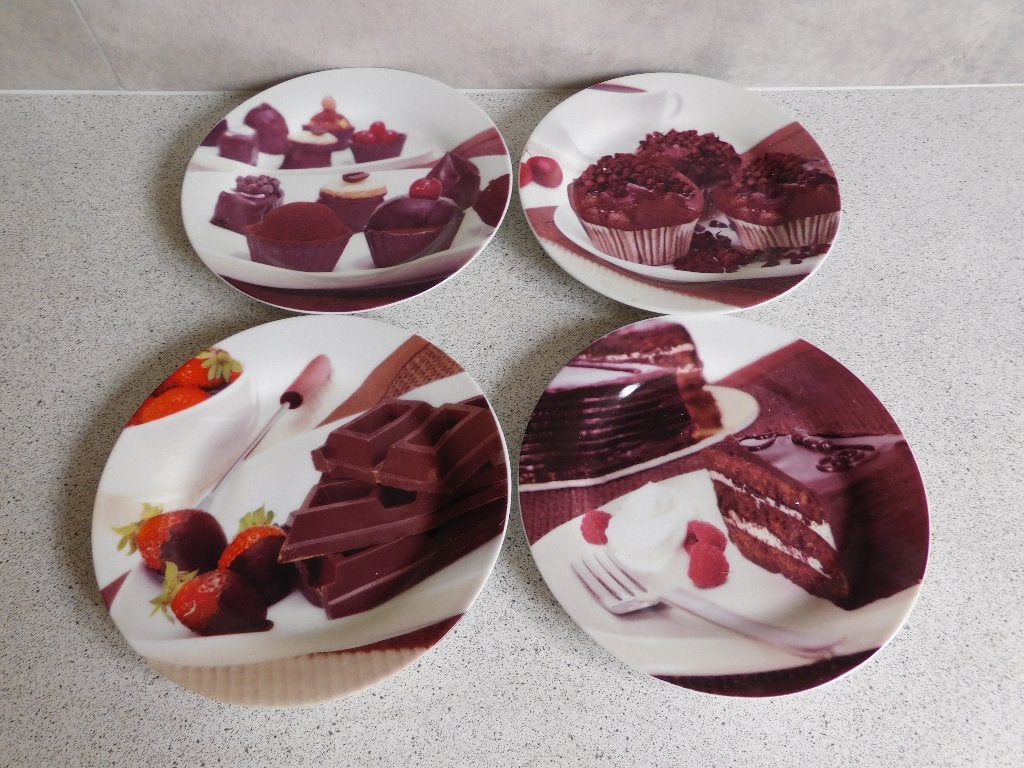 4x Chocolade Dora Papis Easy Life borden 19 cm, Overige merken, Keramiek, Ophalen of Verzenden, Zo goed als nieuw