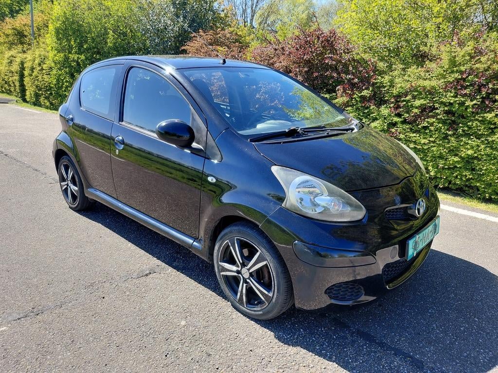 Toyota aygo 2010 nw apk, Bedrijf, Te koop