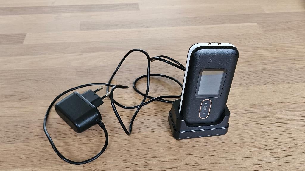 Te koop Doro telefoon, Telecommunicatie, Mobiele telefoons | Overige merken, Ophalen, Gebruikt, Inklapmodel, Zonder abonnement