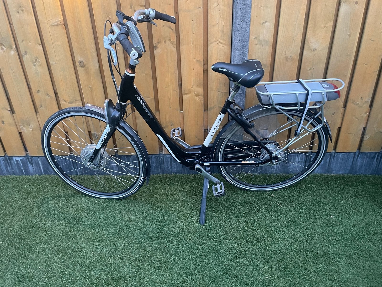 Sparta e-bike - Zeer nette staat, voor  onderdelen, Ophalen, Gebruikt, Sparta