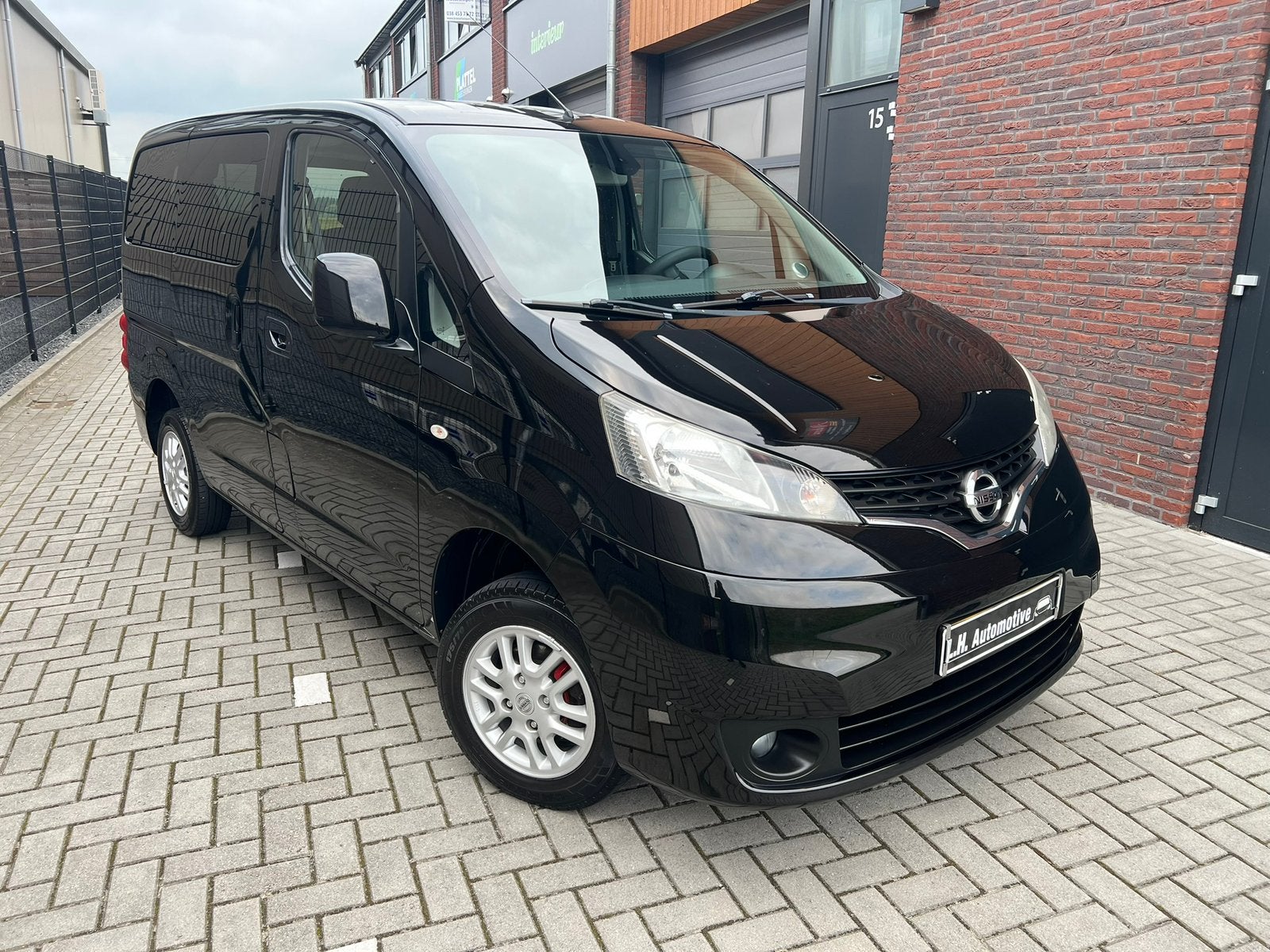 Nissan NV200 Evalia 7-Persoons | Navi | Cruise | 6/12 Mnd Ga, Auto's, Voorwielaandrijving, Dealer onderhouden, Stof, Zwart