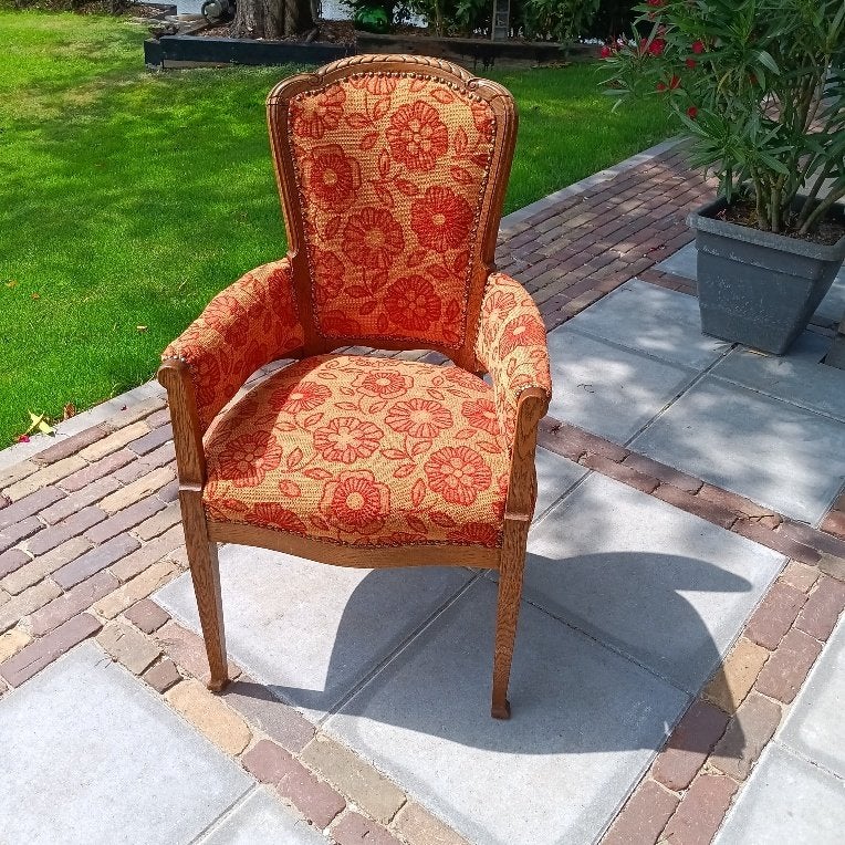 Antieke eiken fauteuil  met oranje rood bloemenstof, Ophalen, Gebruikt, Klassiek, 75 tot 100 cm
