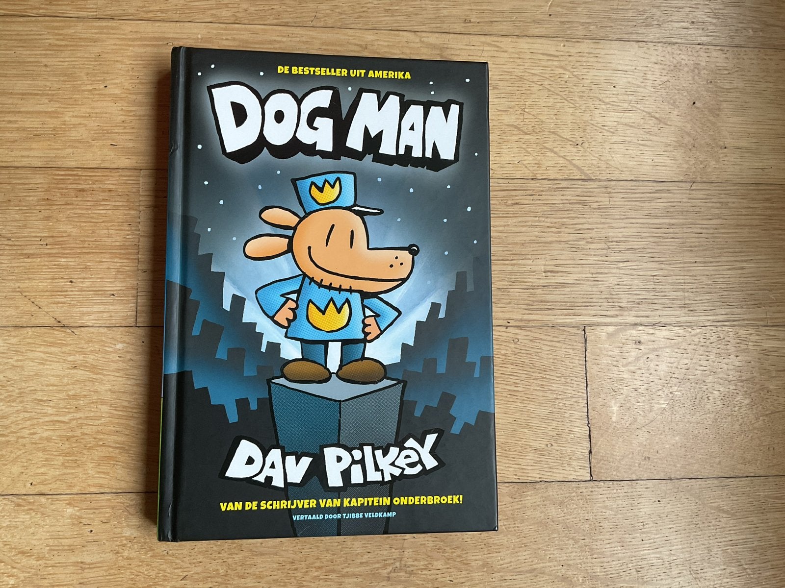Dog Man - Dav Pilkey (De bestseller uit Amerika).Nieuwstaat., Ophalen of Verzenden, Zo goed als nieuw, Fictie algemeen