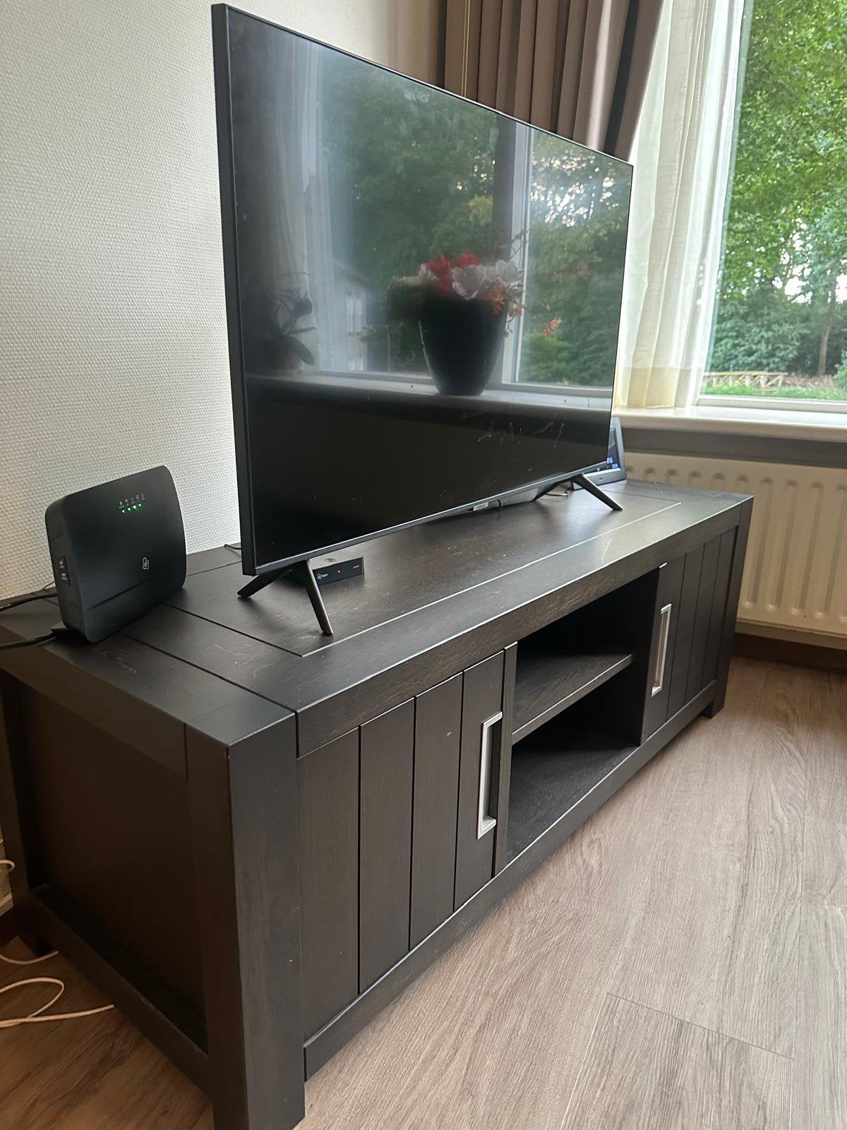 Tv kast, Ophalen, 100 tot 150 cm, Zo goed als nieuw, 25 tot 50 cm