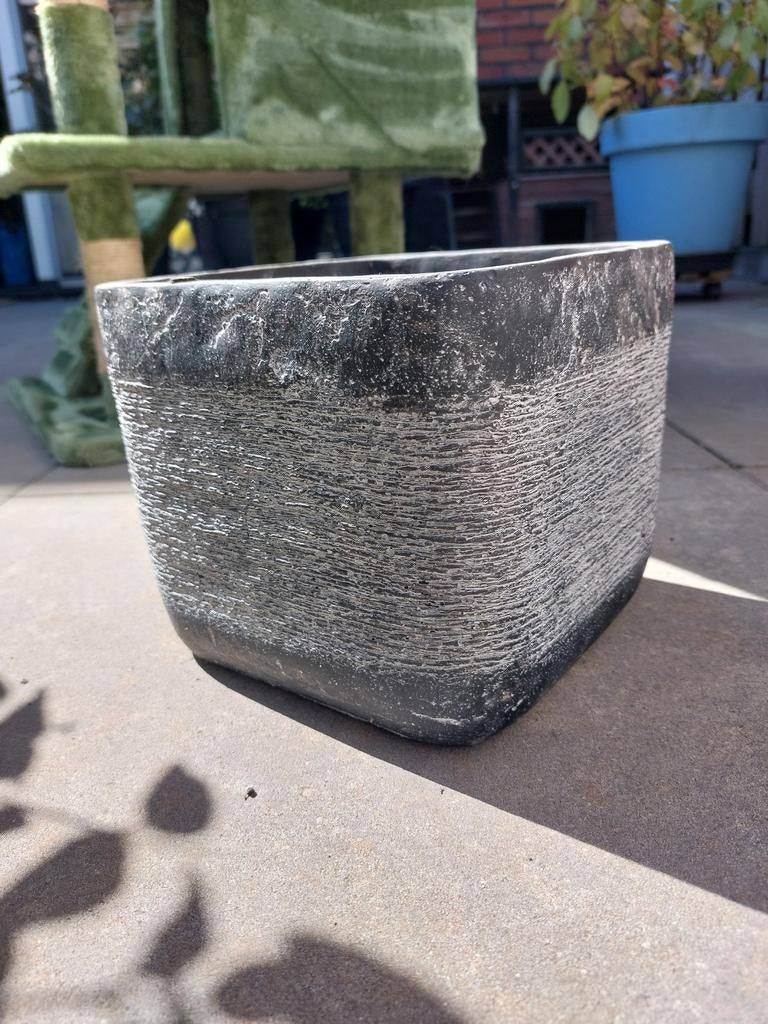 Grijze stenen bloempot mica decorations 20x20x18, Ophalen, Steen, Minder dan 30 cm