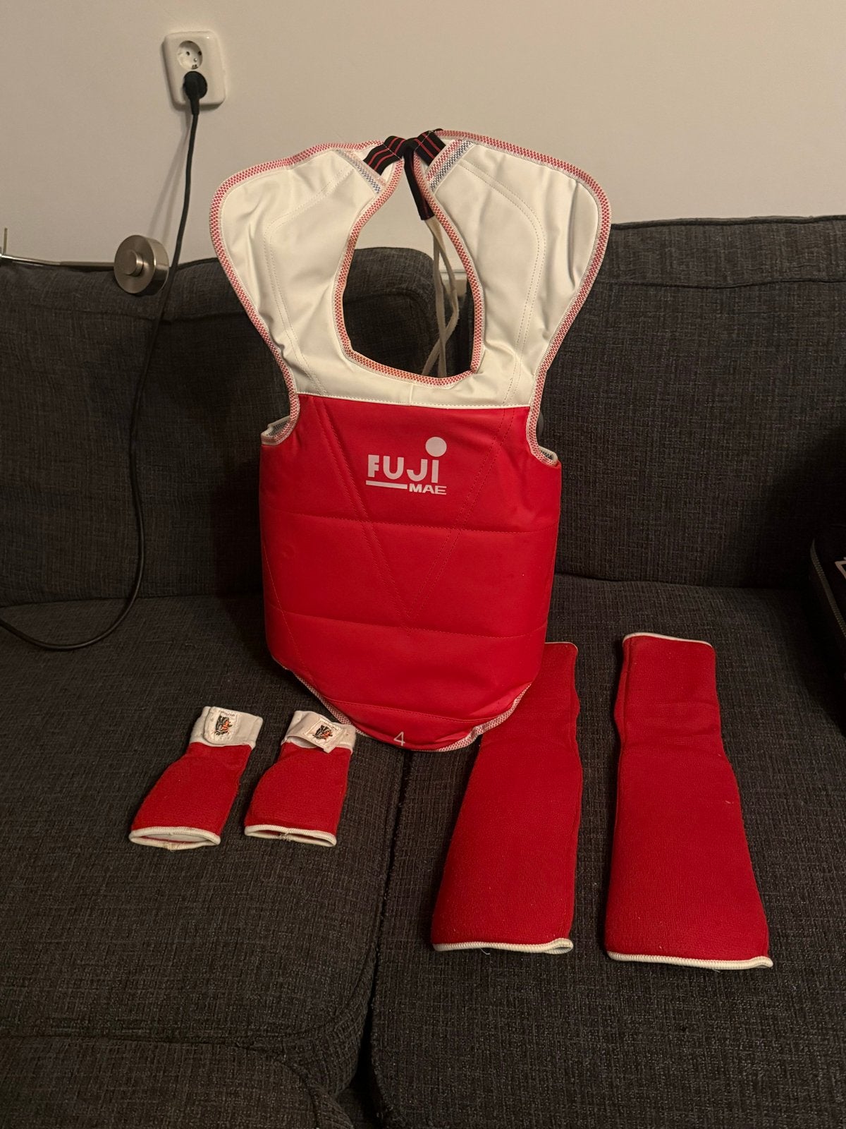 Taekwondo beschermingsset en tas - Fuji Mae, Ophalen, Gebruikt, Taekwondo, Maat XS of kleiner