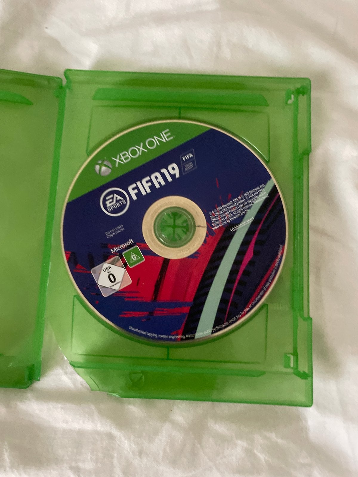FIFA 19 - Xbox One, Eén computer, Ophalen of Verzenden, Zo goed als nieuw, Sport