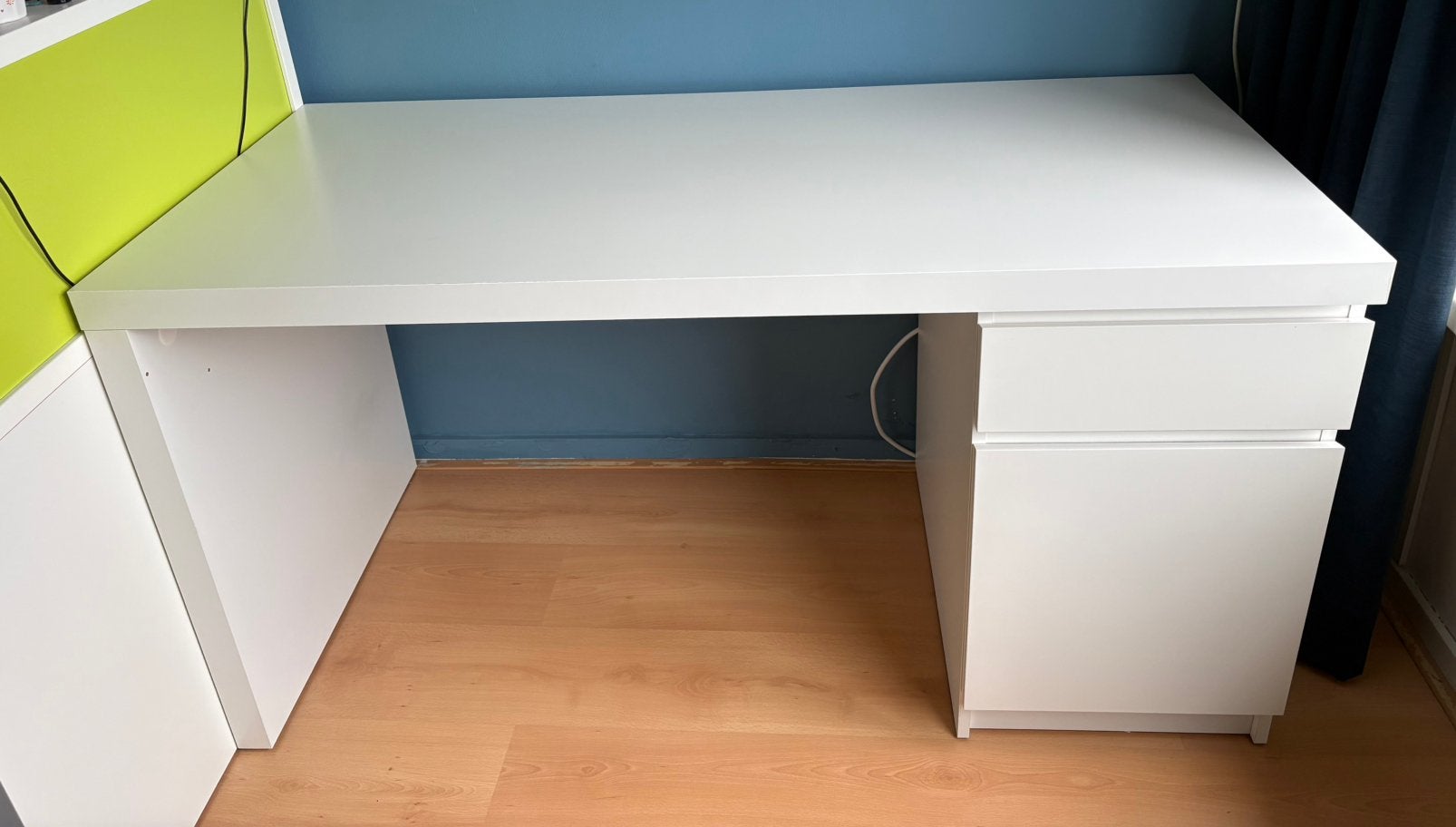 Bureau (IKEA), Ophalen, Gebruikt