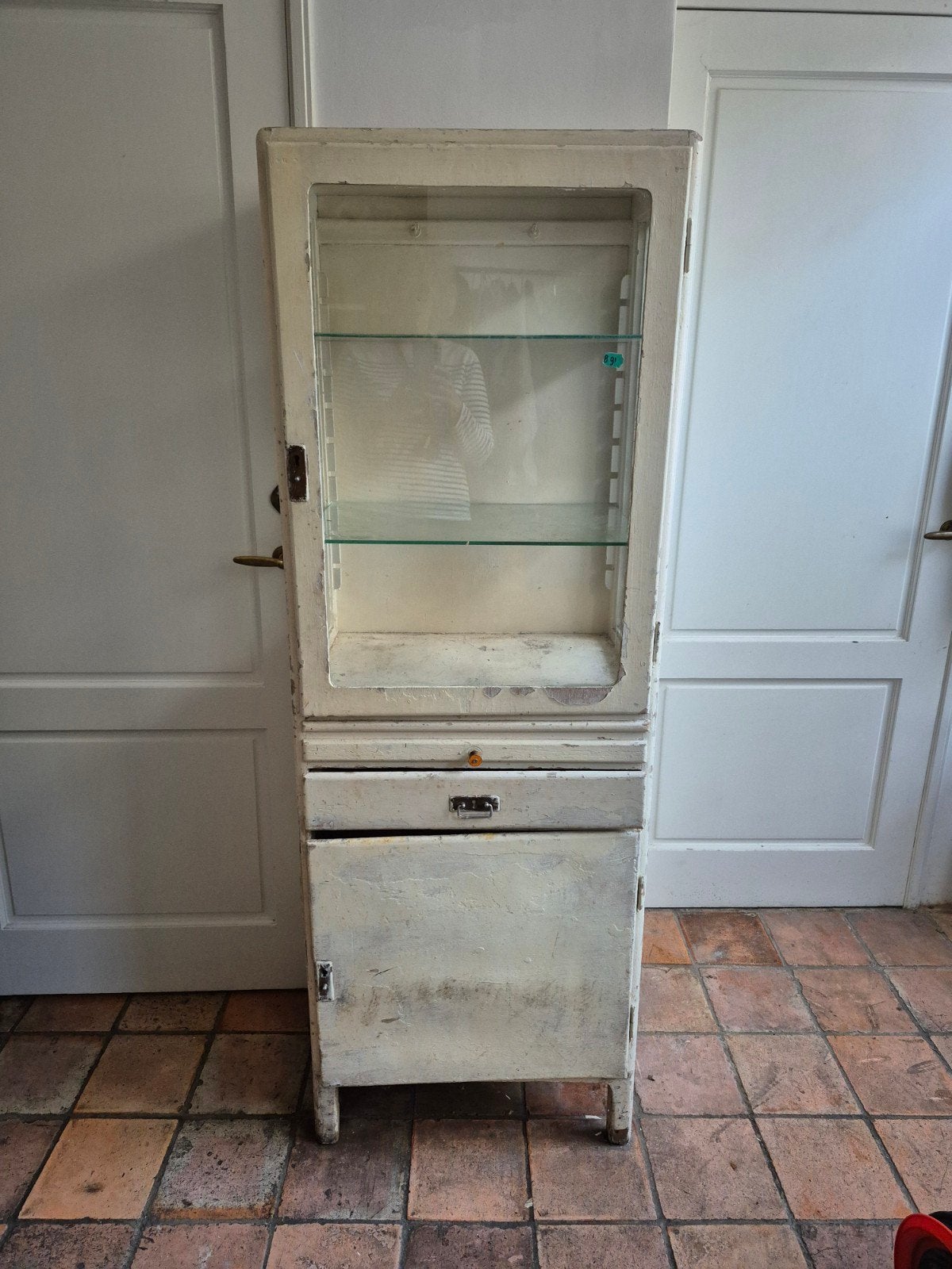 Vintage medicijnkast/vitrinekast - industrieel design, Ophalen