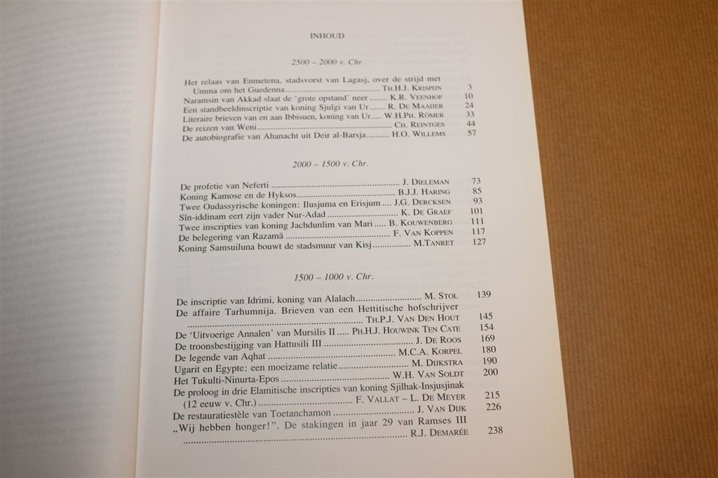 Zij Schreven Geschiedenis — Documenten Oude Nabije Oosten, Ophalen of Verzenden, Gelezen, Azië