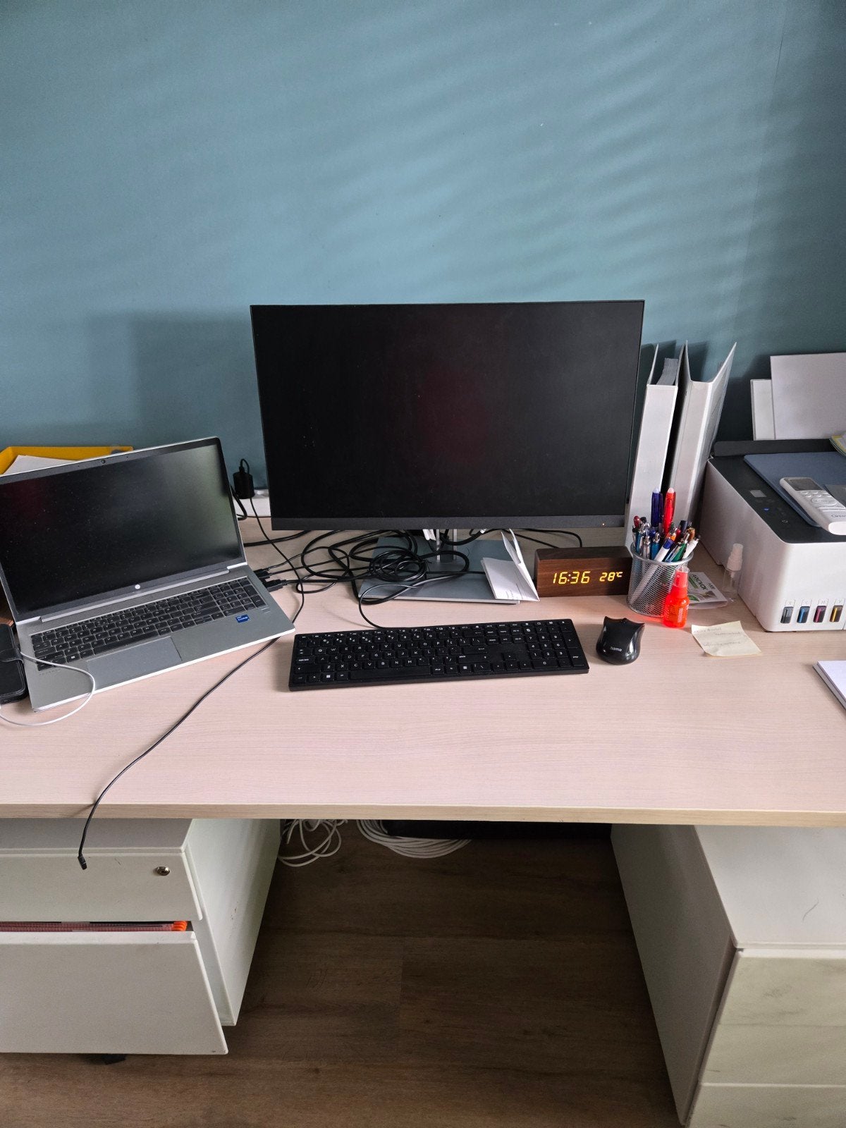 Bureau met 2 ladeblokken, Ophalen, Gebruikt