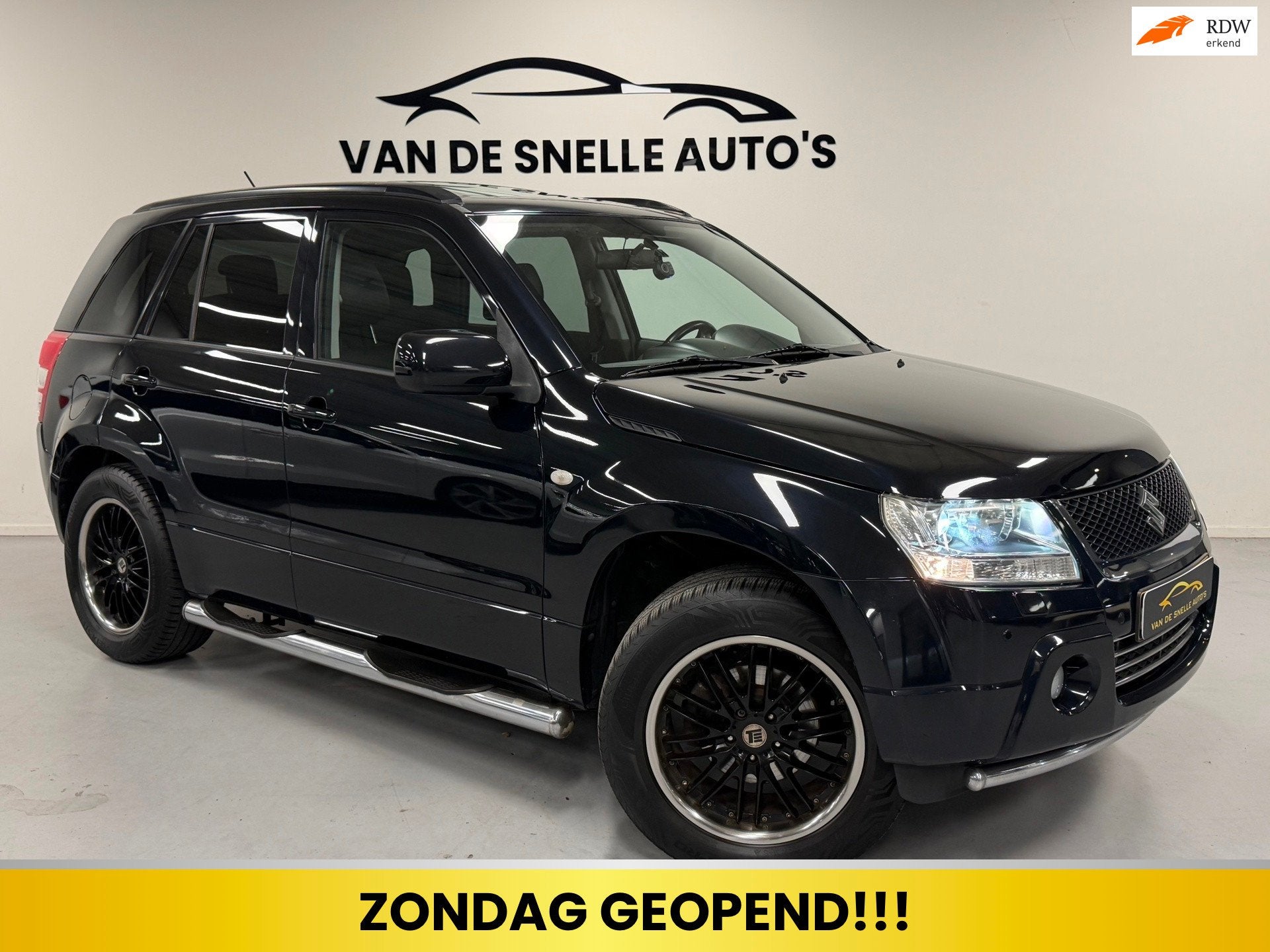Suzuki Grand Vitara 2.0-16V High Executive AUTOMAAT/XENON/PA, Auto's, Suzuki, Automaat, 4 cilinders, Grand Vitara, Zwart