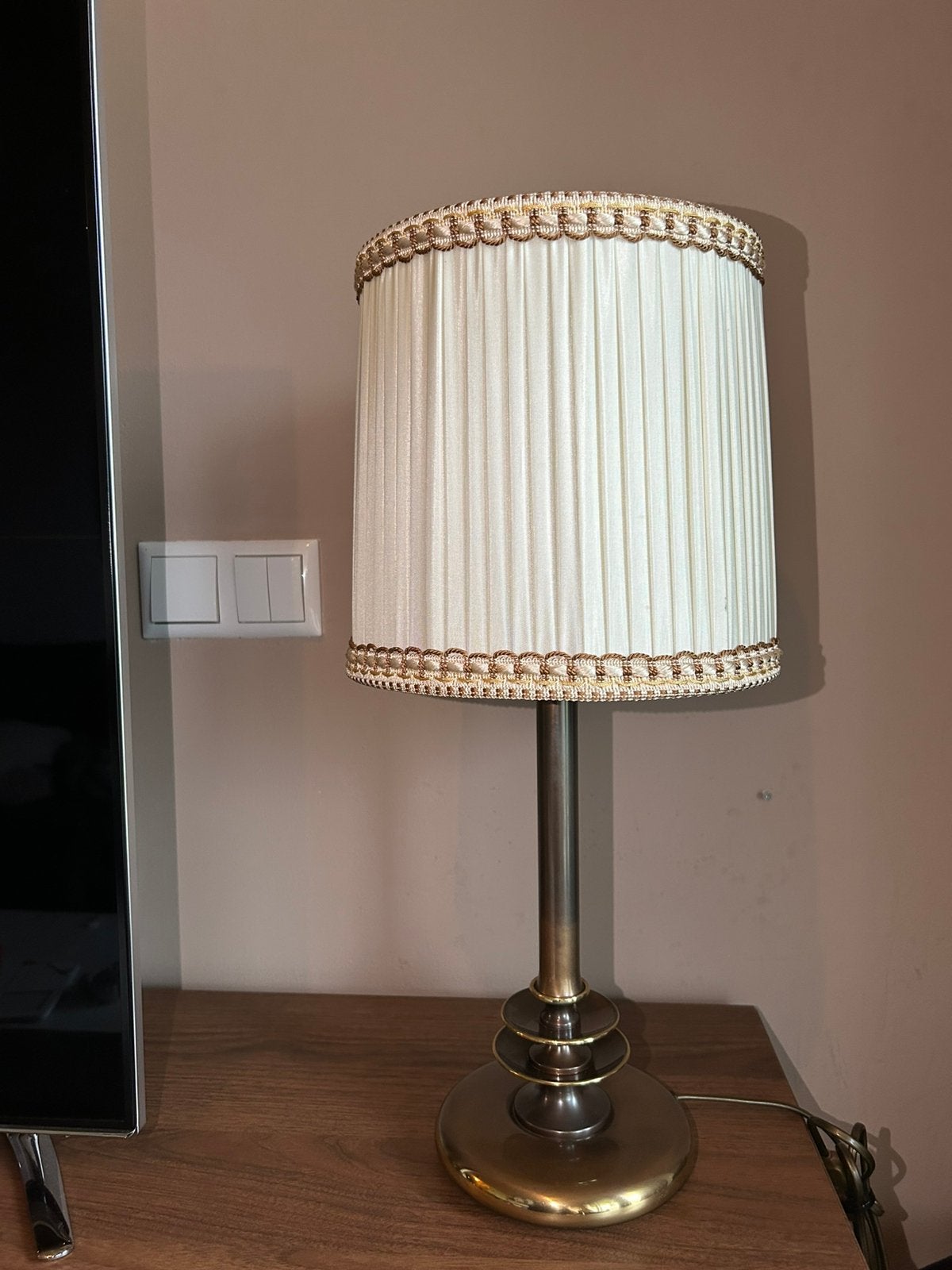Klassieke messing schemerlamp met plooikap (vintage), Met schakelaar, Vintage, Ophalen of Verzenden, Zo goed als nieuw