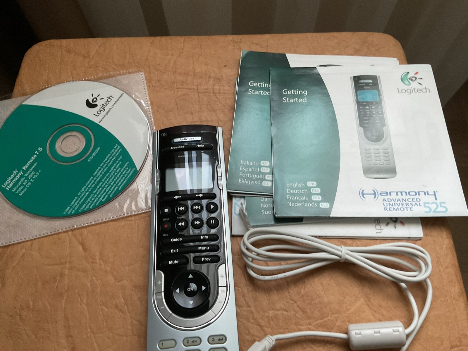 🔥 Logitech Harmony 525 Universele Afstandsbediening 🔥, Gebruikt, Universeel, Ophalen of Verzenden, Dvd