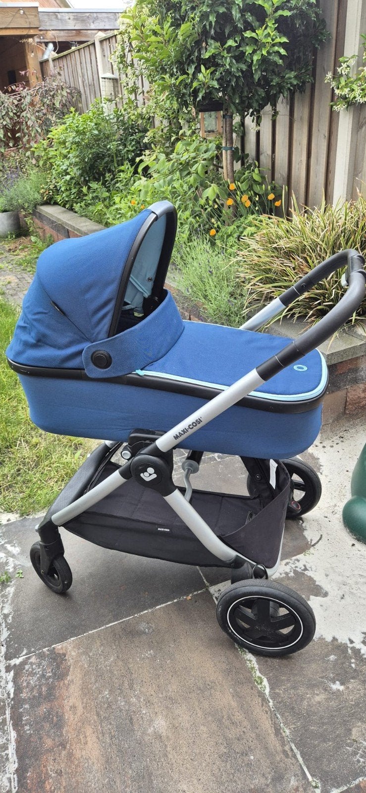 Maxi Cosi Adorra Kinderwagen met reiswieg, Ophalen, Zo goed als nieuw