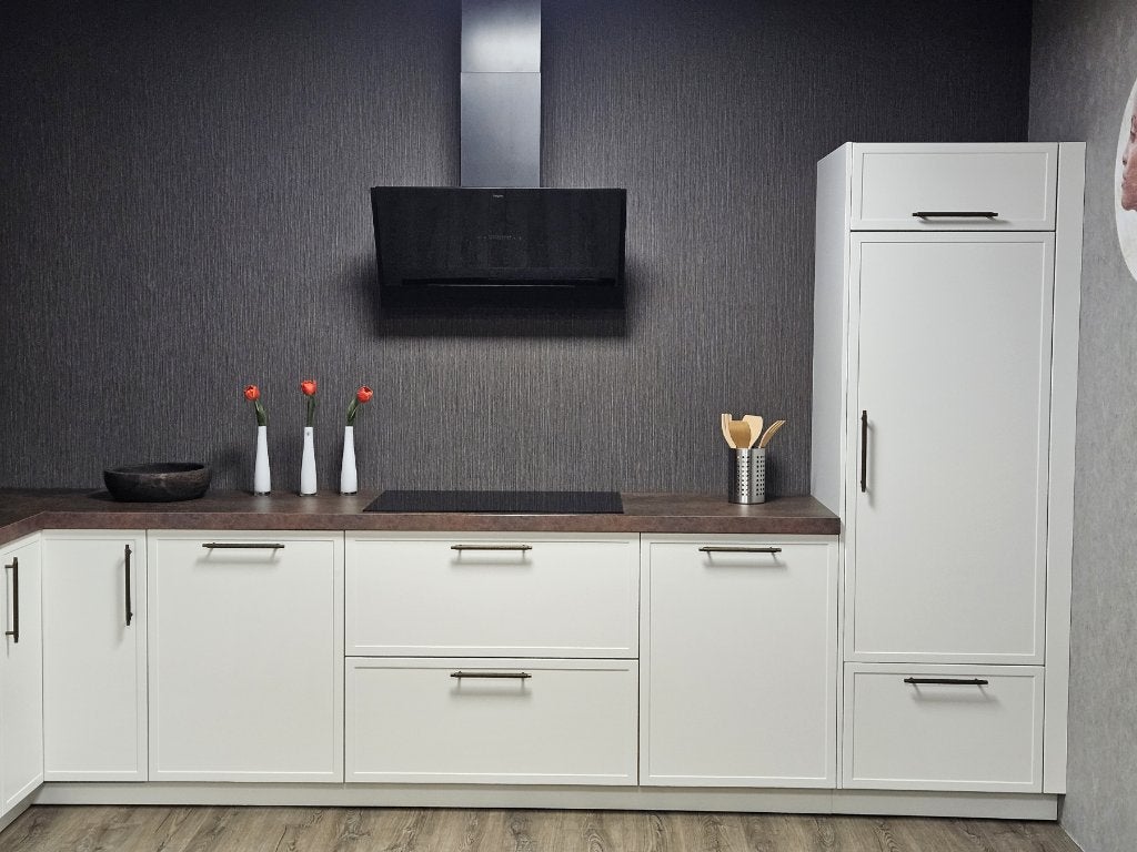 Showroomkeuken wit met Quooker en Pelgrim apparatuur, Huis en Inrichting, Wit, Nieuw, 200 cm of meer, Werkstraße 3 32289 Rödinghausen Duitsland