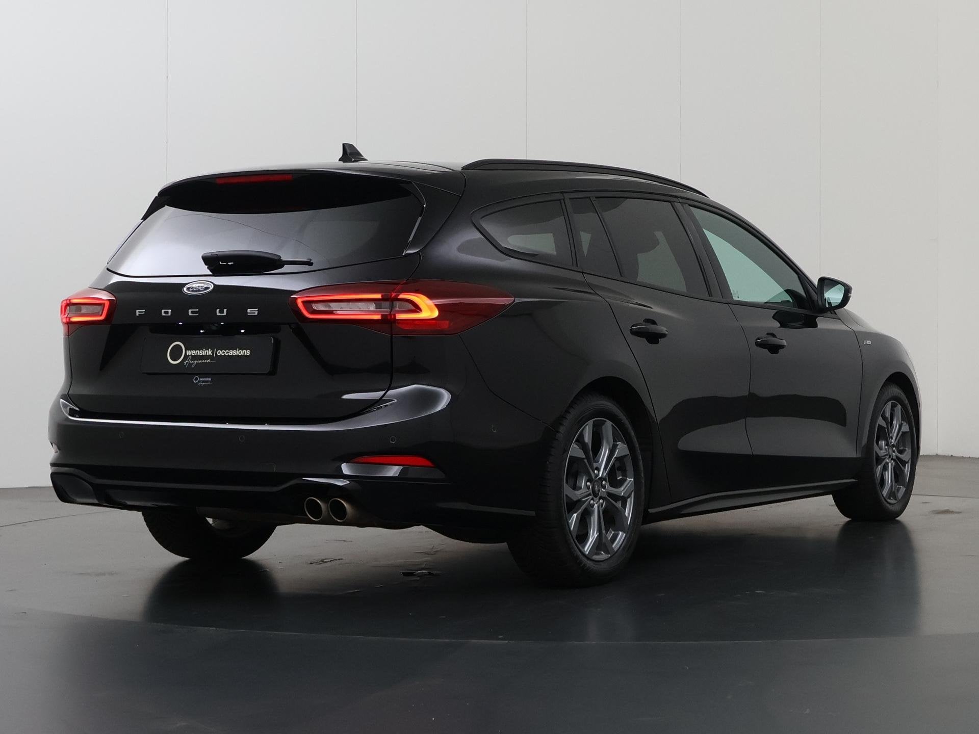 Ford Focus Wagon 1.0 EcoBoost Hybrid ST Line X 155pk Automaa, Auto's, Stof, Gebruikt, Zwart, 155 pk