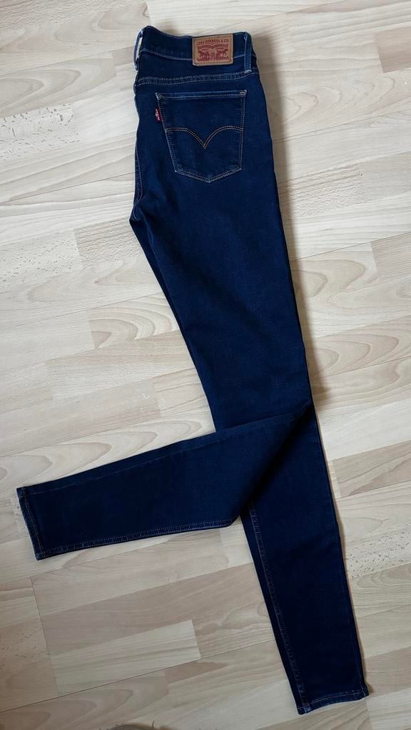 Levi's 710 super skinny jeans mt. 28 In Nieuwstaat!, Kleding | Dames, Spijkerbroeken en Jeans, Zo goed als nieuw, W28 - W29 (confectie 36)