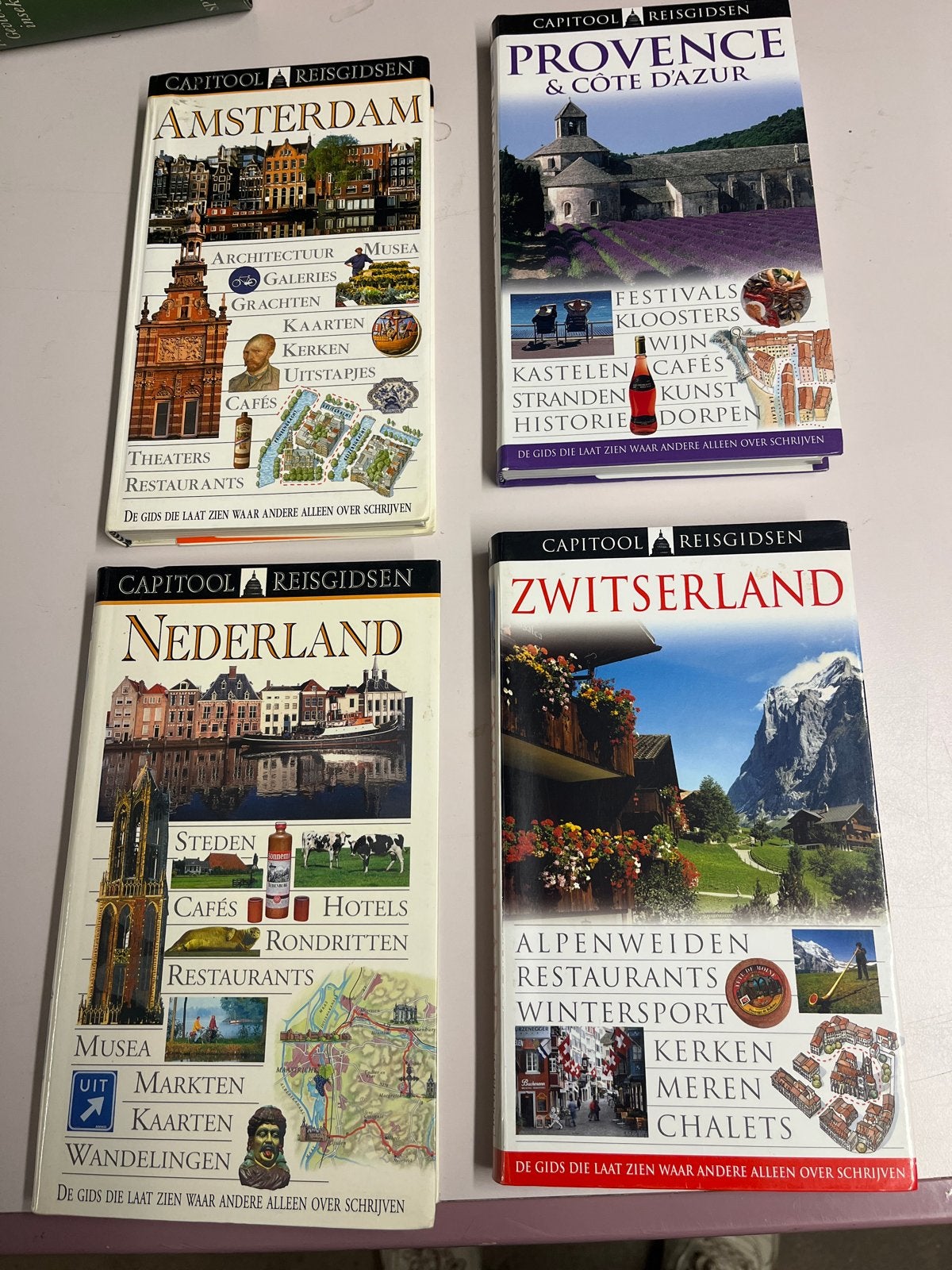 Capitool Reisgidsen: Amsterdam, Nederland, Provence, Zwitser, Boeken, Gelezen, Capitool, Europa, Ophalen of Verzenden