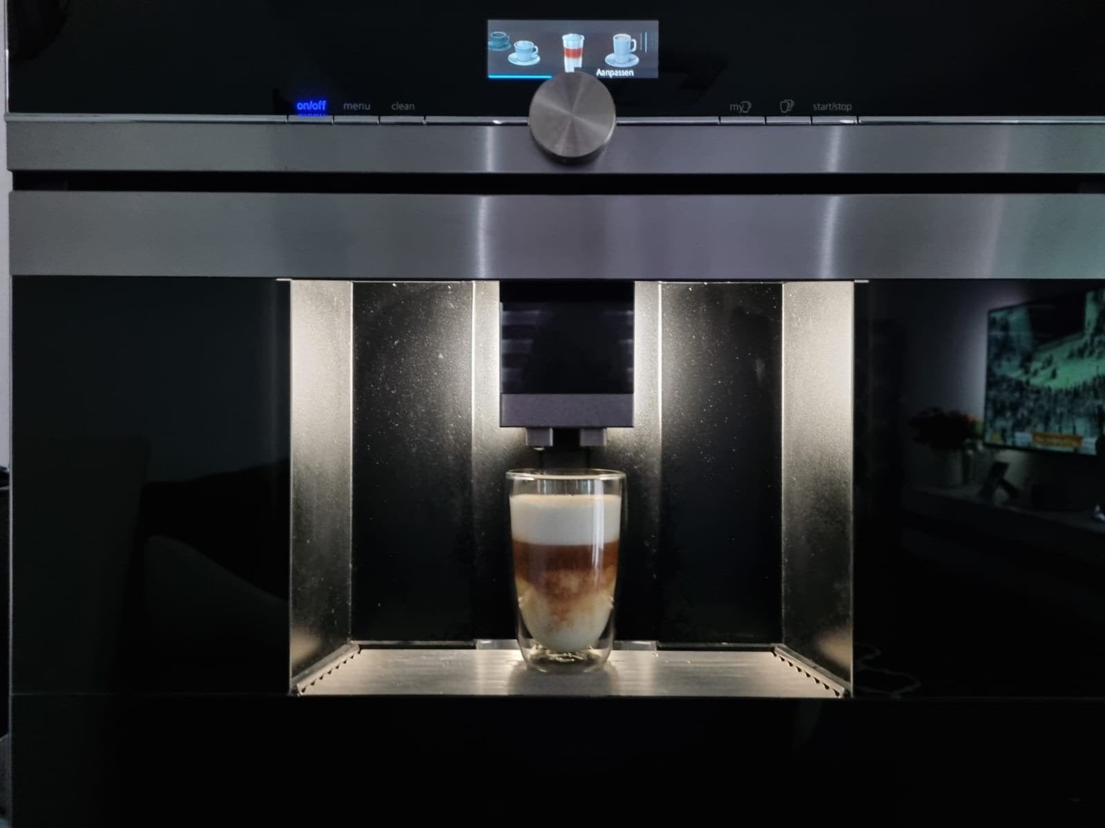 Siemens inbouw koffiemachine, 10 kopjes of meer, Ophalen, Zo goed als nieuw, Koffiemachine