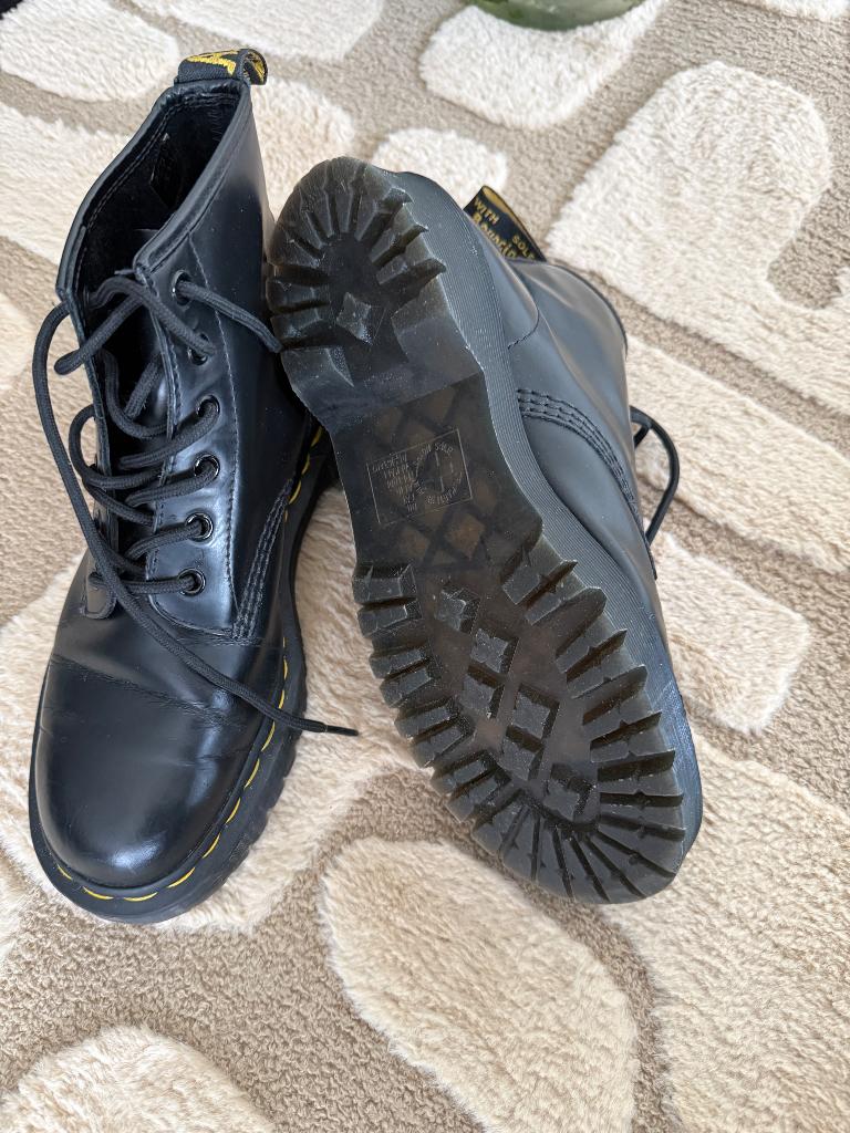 Dr Martens maat40, Zwart, Lage of Enkellaarzen, Ophalen of Verzenden, Dr. Martens