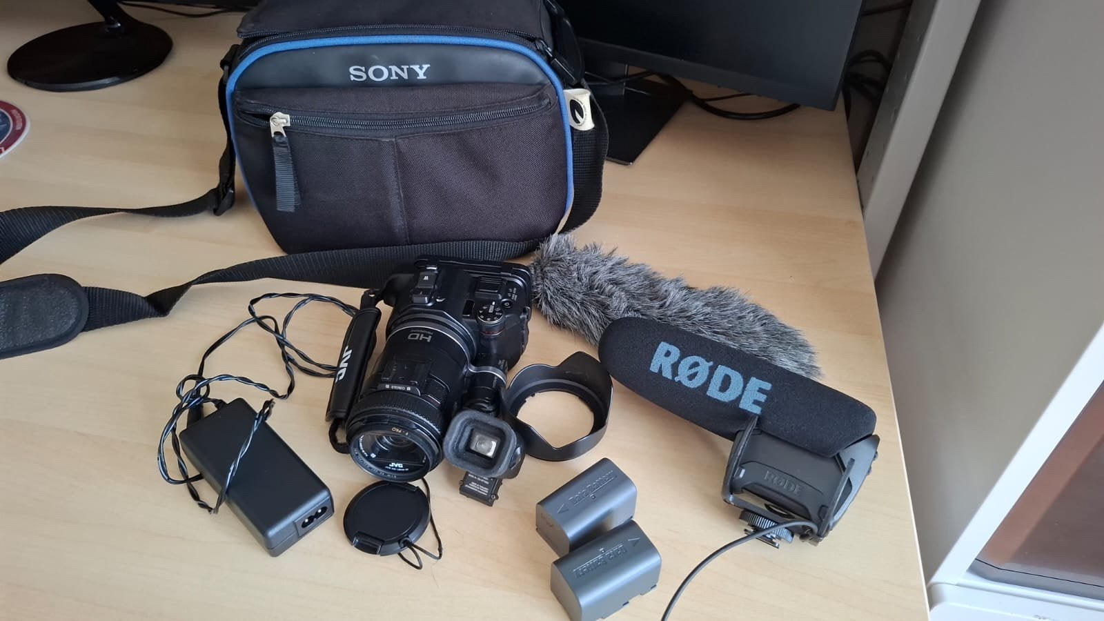 JVC videocamera/fotocamera, Ophalen, Zo goed als nieuw, Sony, 20x of meer
