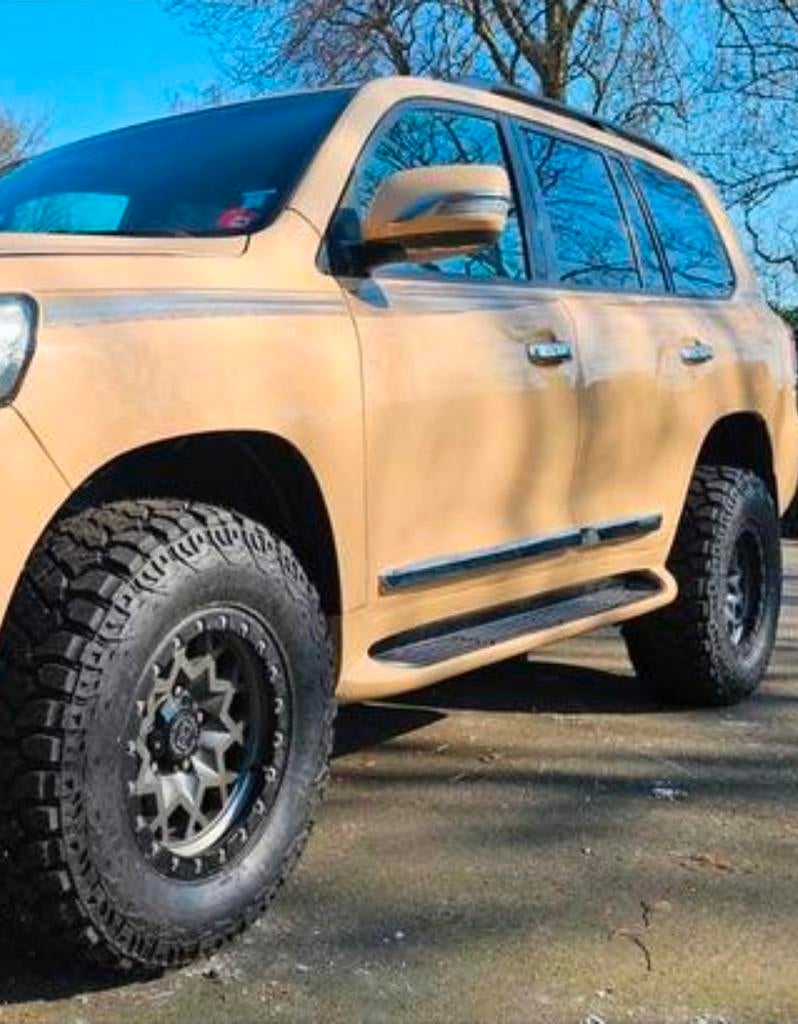 Foto 9 van Toyota Landcruiser V8 Petrol 4.7L unieke Youngtimer