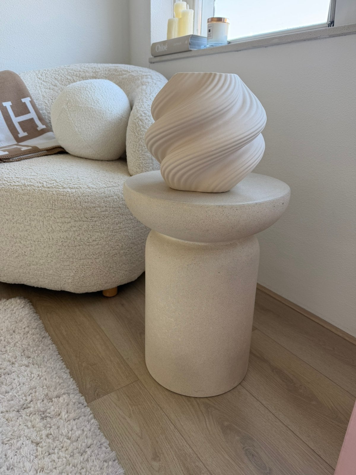 Beige bijzettafel Jysk, Minder dan 55 cm, Rond, Zo goed als nieuw, Ophalen