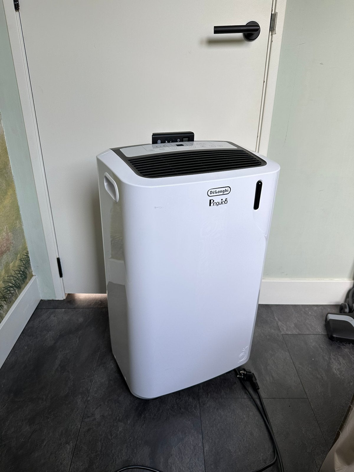 Mobiele airco | De’Longhi Pinguino, Ophalen, 3 snelheden of meer, Zo goed als nieuw, Koelen en Ontvochtigen
